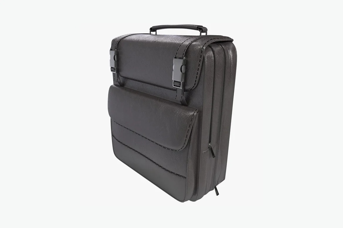 Black leather briefcase with buckles and zipper closure_0107